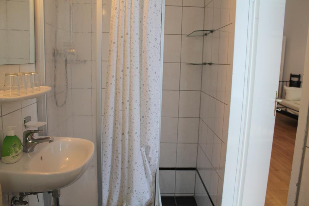 Hotel Pension Waizenegger Am Kurfuerstendamm Berlin Zewnętrze zdjęcie